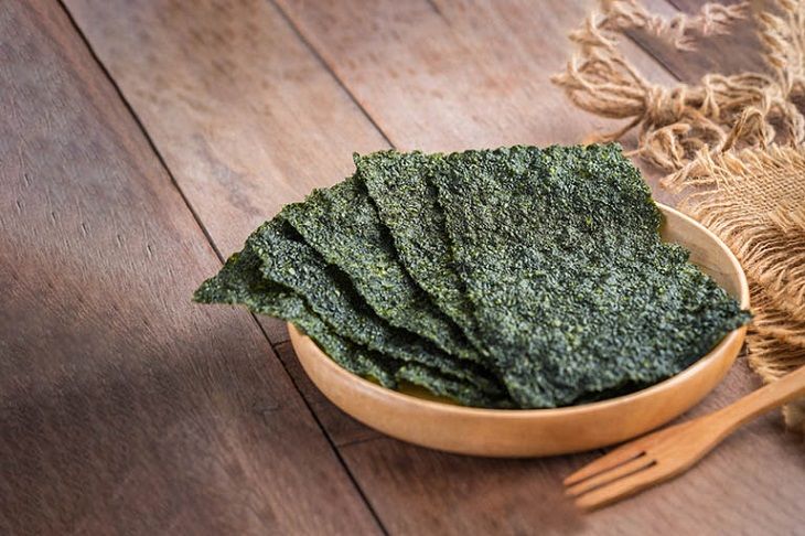 Người bệnh nên bổ sung nhiều rau và chất xơ