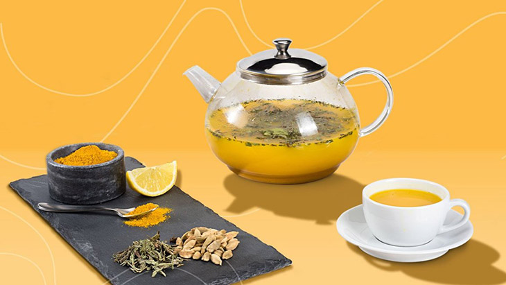 Nếu trẻ thích uống mát, hãy để sữa vàng trong ngăn mát tủ lạnh khoảng 30 phút trước khi cho trẻ uống