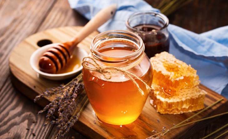 Cách chữa viêm amidan hốc mủ bằng dân gian với mật ong