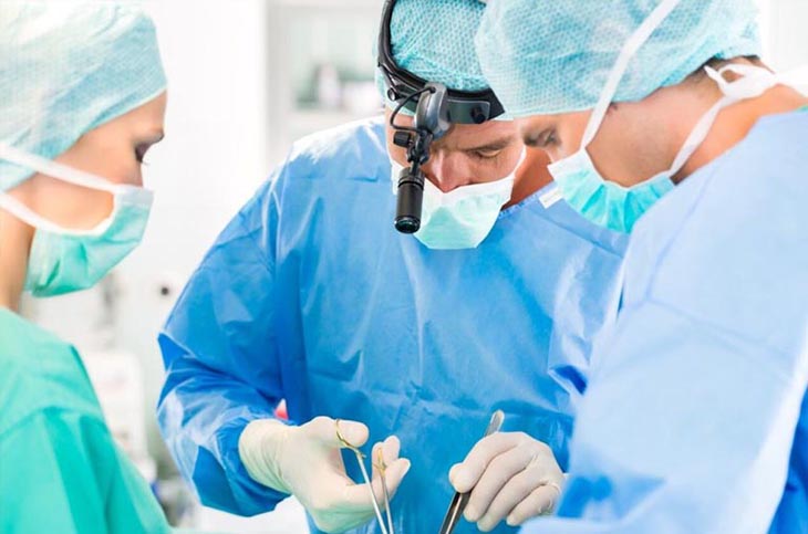 Súc miệng trong quá trình hậu phẫu ngăn ngừa biến chứng do cắt amidan