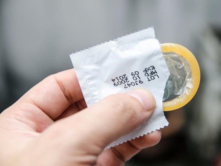 Dùng bao cao su để kéo dài thời gian quan hệ