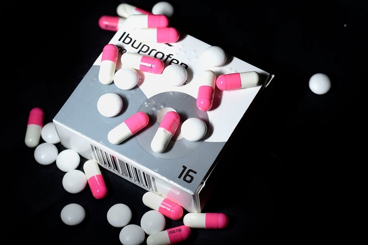 Thuốc chữa thoái hóa cột sống giảm đau thuộc nhóm NSAID là lựa chọn phổ biến Thuốc chữa thoái hóa cột sống giảm đau thuộc nhóm NSAID là lựa chọn phổ biến