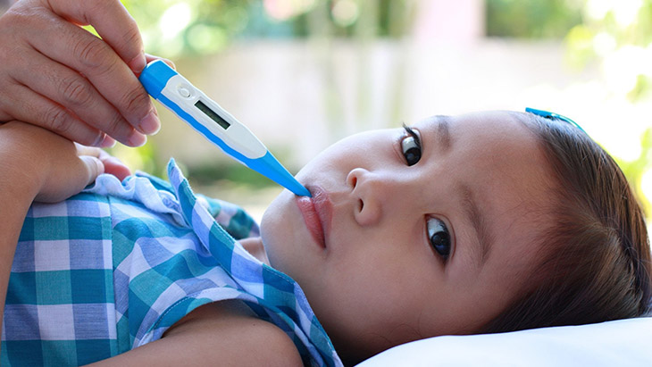 Đôi khi, cha mẹ không cần quá lo lắng khi trẻ bị viêm amidan sốt mấy ngày