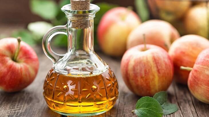 Bị trào ngược dạ dày nên uống giấm rượu táo