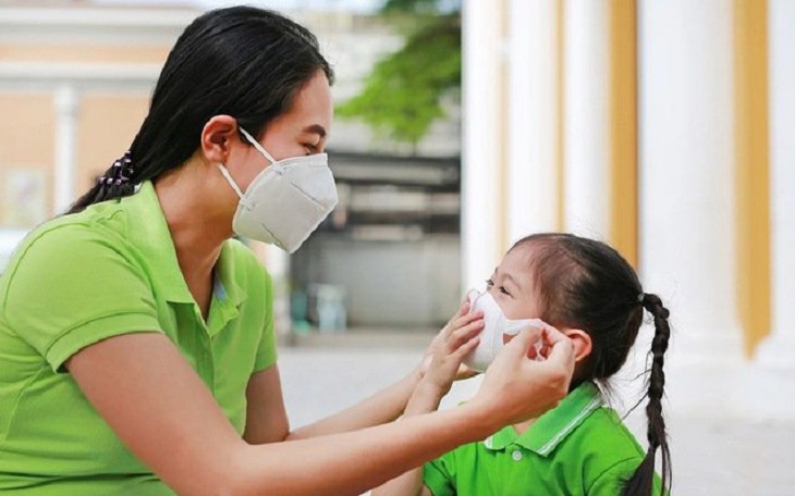Đeo khẩu trang là cách bảo vệ đường hô hấp tốt nhất