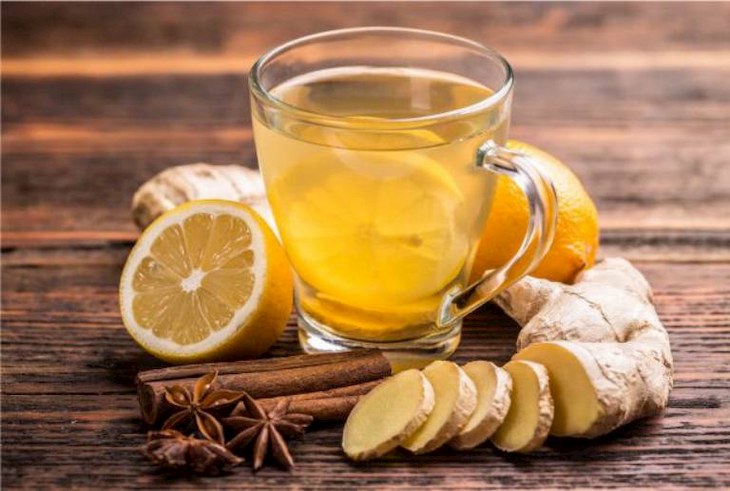 Uống nước mật ong chanh vào buổi sáng là cách chữa viêm họng hạt nhanh nhất