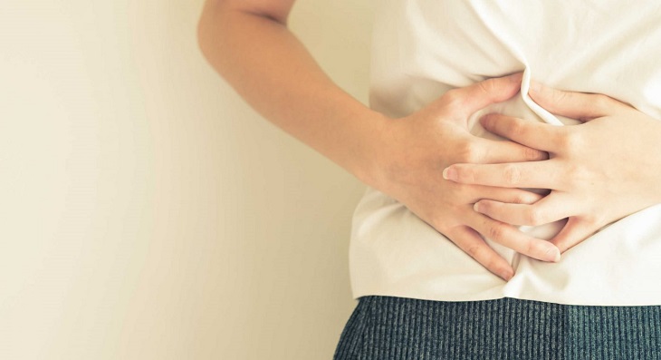 Dấu hiệu dễ thấy nhất của xuất huyết đại tràng là đau bụng