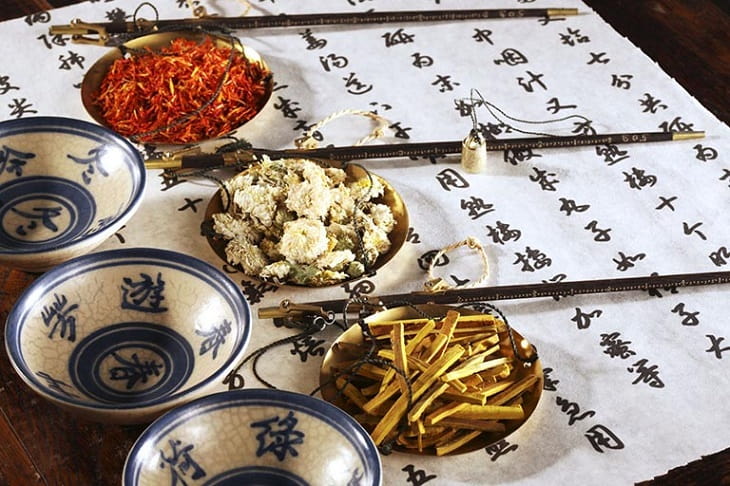 Điều trị di tinh bằng đông y với bài thuốc thể thấp nhiệt Điều trị di tinh bằng đông y với bài thuốc thể thấp nhiệt