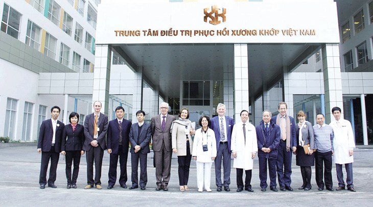Giải đáp khám thoát vị đĩa đệm ở đâu TPHCM và Hà Nội? 
