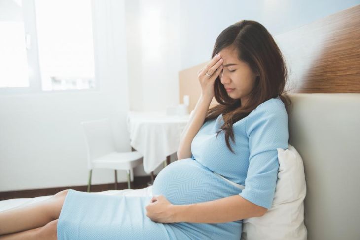Bà bầu mất ngủ 3 tháng giữa thai kì do nhiều nguyên nhân