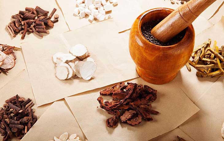 Cha mẹ lưu ý thuốc sắc Đông y thường khó uống 