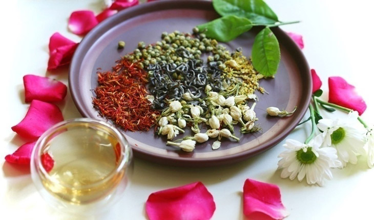Uống trà thảo mộc mỗi ngày giúp tinh thần thư thái, ngủ ngon hơn