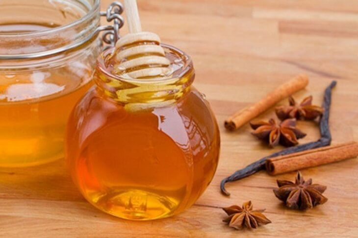 Kết hợp mật ong và quế hỗ trợ điều trị viêm loét dạ dày tại nhà