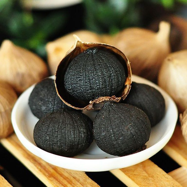 Thực phẩm giàu chất chống oxy hóa giúp giảm tốc độ lão hóa của cơ thể nói chung và thoái hóa cột sống nói riêng