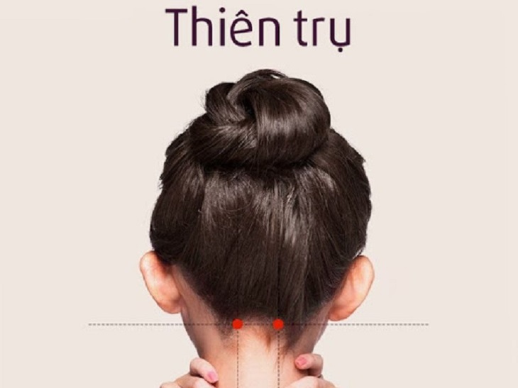 Bấm huyệt Thiên Trụ giúp cải thiện tình trạng đau đầu do căng thẳng, mệt mỏi