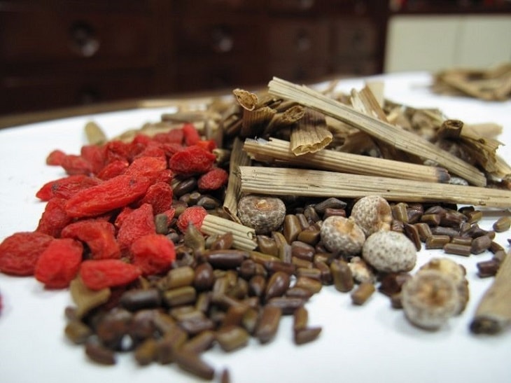 Cách chữa viêm xoang cho trẻ em bằng Đông y