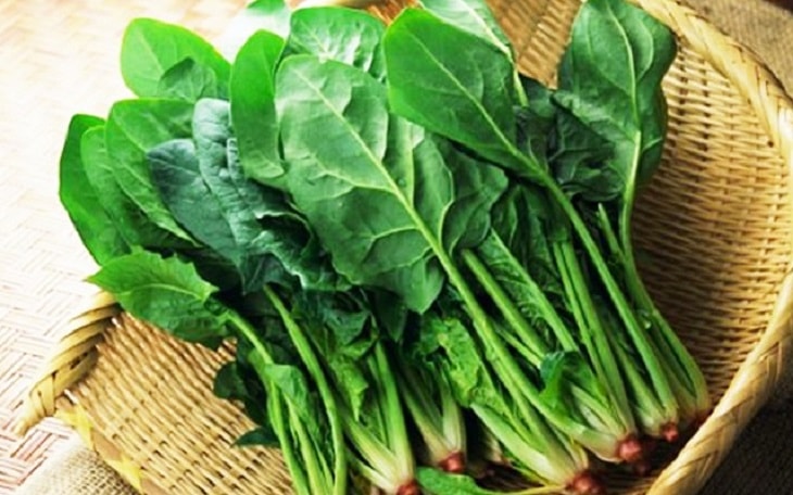Riboflavin, một loại vitamin B có trong cải bó xôi có tác dụng ngăn ngừa bệnh đau nửa đầu hiệu quả