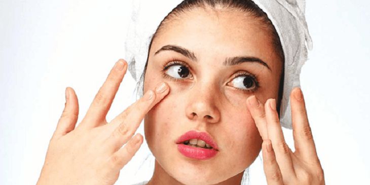 Da mặt khô nứt nẻ điều trị như thế nào mới đúng cách?