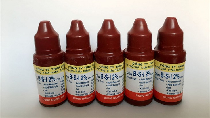 Cồn BSI 1 – 3% được chỉ định khi người bệnh bị tổ đỉa và xuất hiện các mụn nước khu trú Cồn BSI 1 – 3% được chỉ định khi người bệnh bị tổ đỉa và xuất hiện các mụn nước khu trú