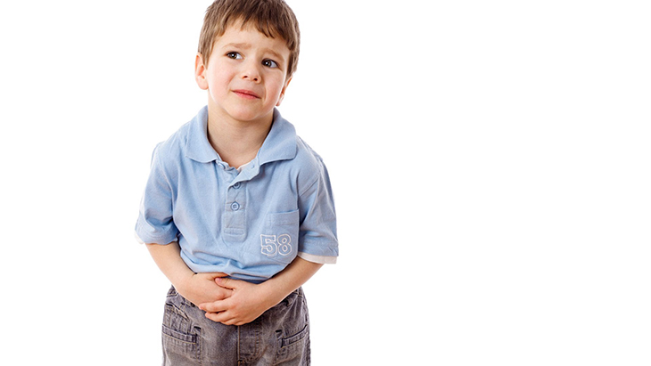 Trẻ có thể bị sốt, tiêu chảy, buồn nôn, nôn ói