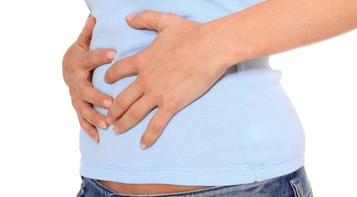 Chướng bụng là dấu hiệu cho thấy bạn nên thực hiện xét nghiệm sinh hoá gan mật 