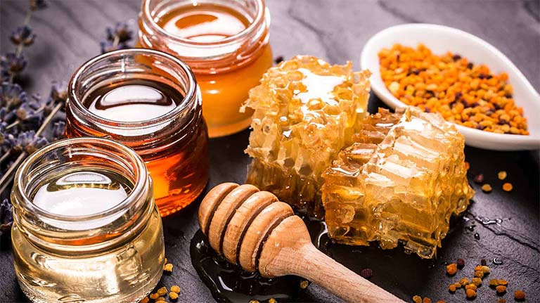 Mật ong có tác dụng làm dịu cổ họng an toàn, hiệu quả