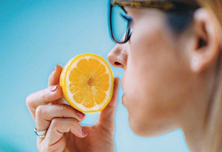 Viêm nhiễm kéo dài làm tổn thương các dây thần kinh khứu giác gây mất khứu giác