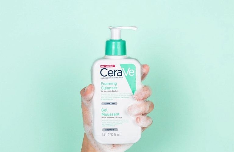 Sữa rửa mặt Cerave sạch sâu cho da dầu