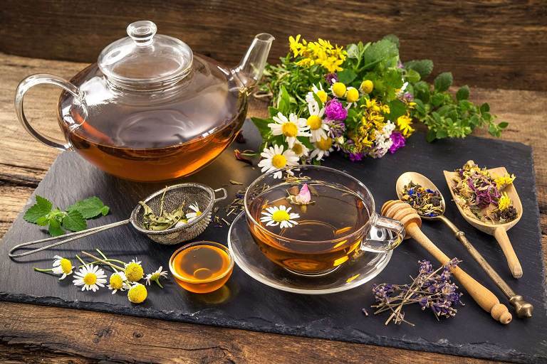 Trà thảo mộc giúp thanh lọc cơ thể, giảm ngứa ngáy hiệu quả