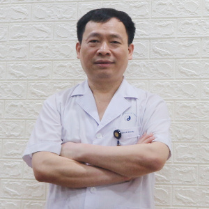 bac-si-le-manh-cuong