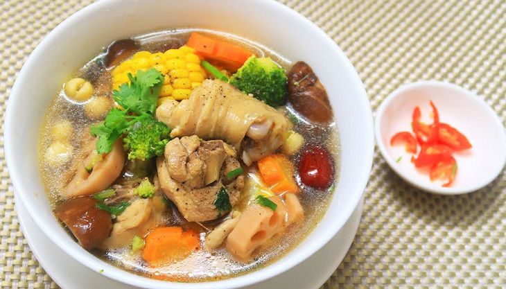 Nấu canh thịt gà nấm vừa dễ làm lại vừa ngon