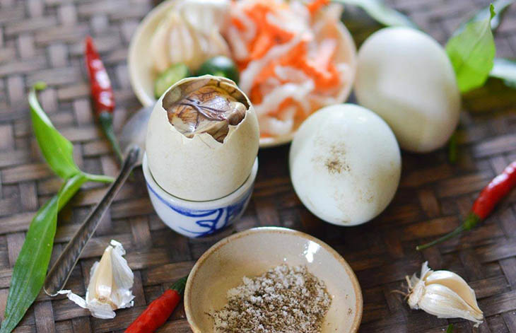 Chữa yếu sinh lý bằng trứng vịt lộn