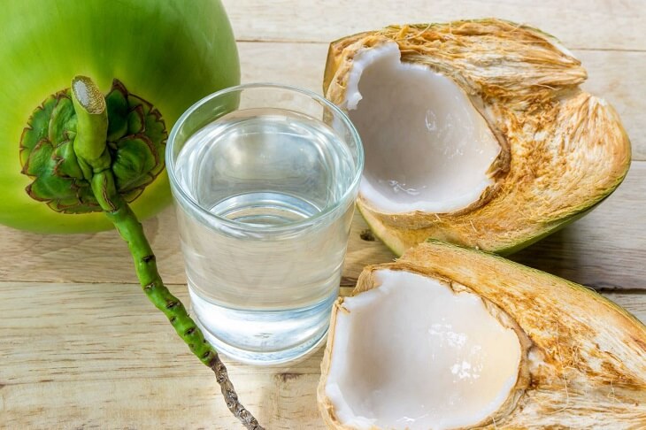 Điều trị đau dạ dày bằng quả dừa được nhiều bệnh nhân tin tưởng sử dụng