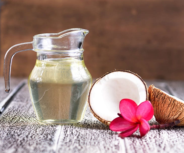 Dầu dừa - Khắc tinh của bệnh vảy nến hồng