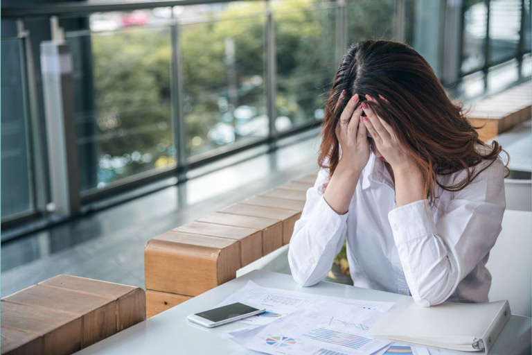Người hay bị stress dễ mắc á sừng