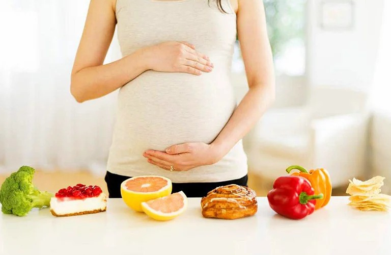 Bà bầu nên xây dựng chế độ ăn uống lành mạnh