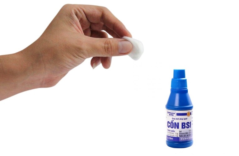 Cồn BSI 1 - 3% có tác dụng trị tổ đỉa hiệu quả