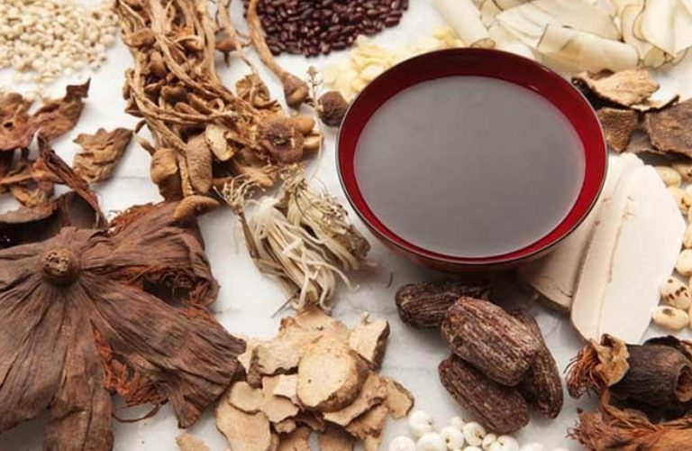 Điều trị bệnh viêm da cơ địa bằng thuốc Đông y tập trung giải quyết nguyên nhân bệnh 