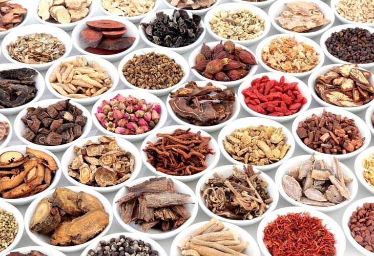 Đông y chữa viêm da cơ địa không gây tác dụng phụ nên được nhiều người ưa chuộng