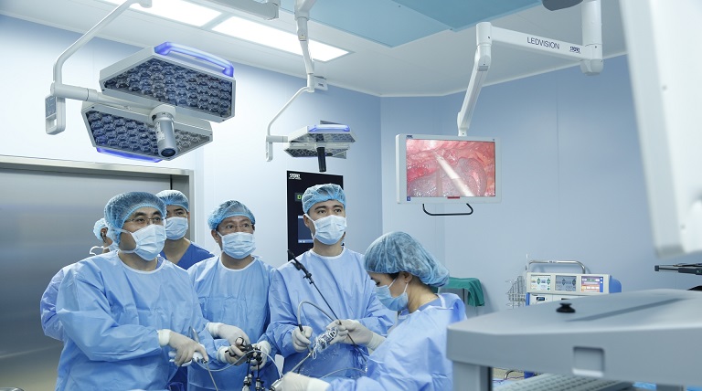 Phẫu thuật có trong phác đồ điều trị viêm đại tràng