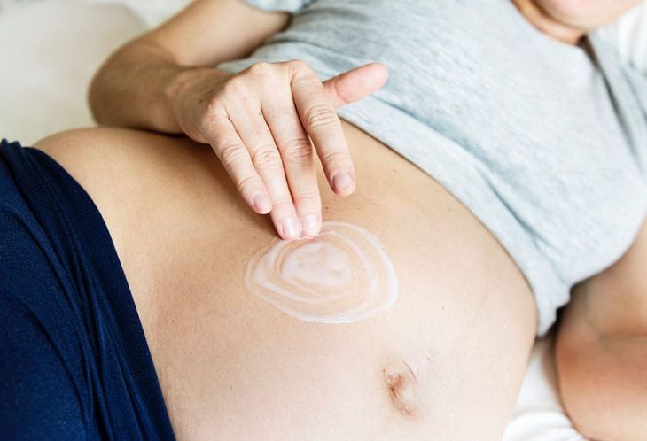 Thuốc Tây dạng bôi trị vảy nến cho bà bầu