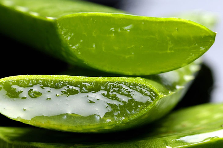 Gel nha đam được nhiều người dùng để chữa vảy nến thể khớp