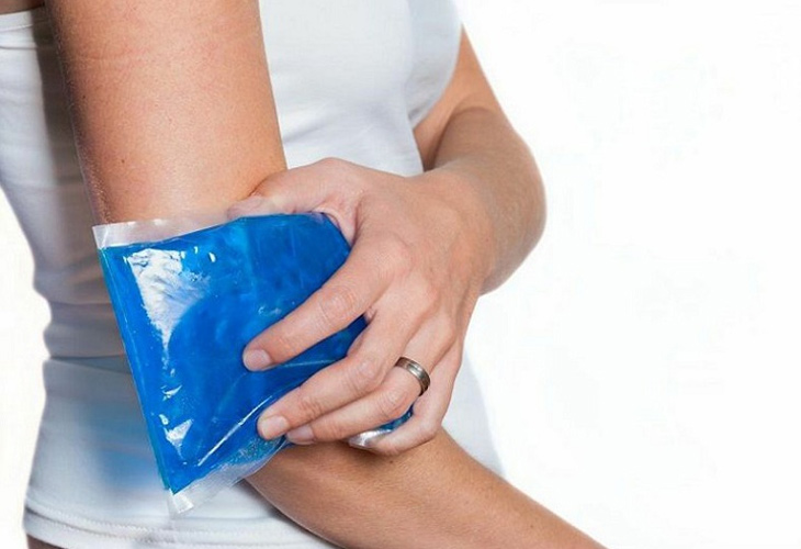 Chườm lạnh giúp giảm mẩn đỏ