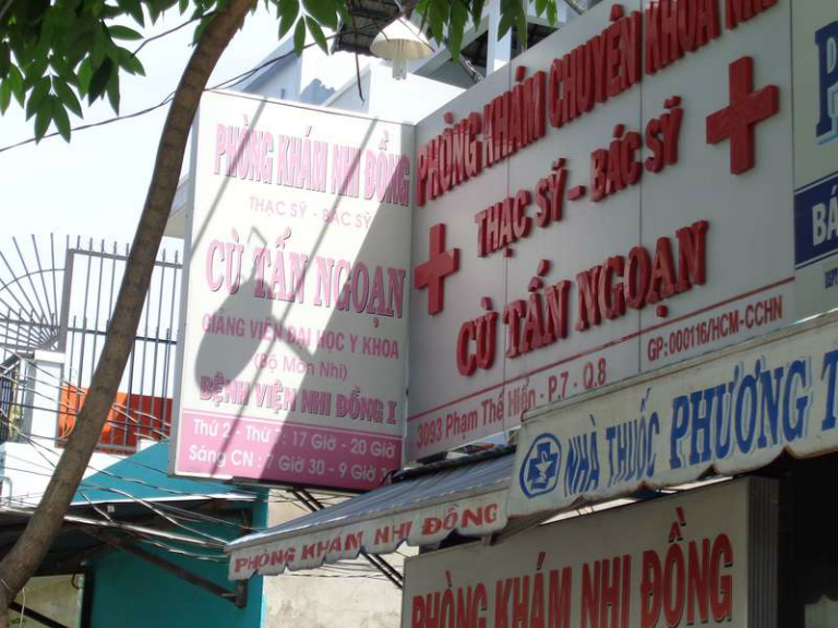 Phòng khám Nhi khoa của bác sĩ Cù Tấn Ngoạn là phòng khám dành cho trẻ em tại TP. HCM.