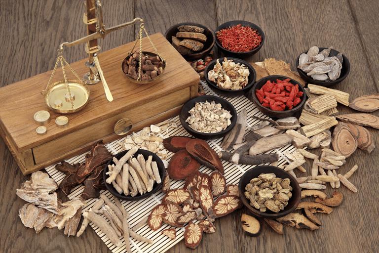 Thuốc Đông y điều trị nổi mề đay khi trời lạnh