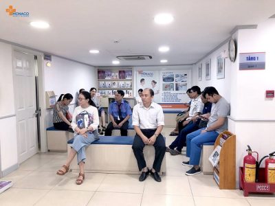 Khu vực phòng chờ sạch sẽ, thoáng mát